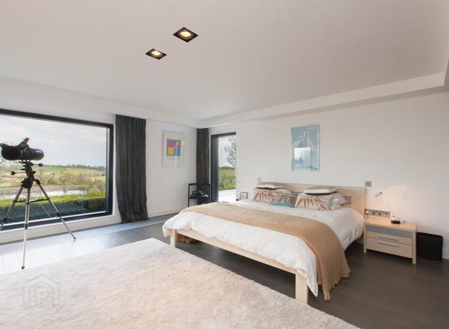 Robinsview, 94a Monlough Road, Saintfield, Ballynahinch, BT24 7HN