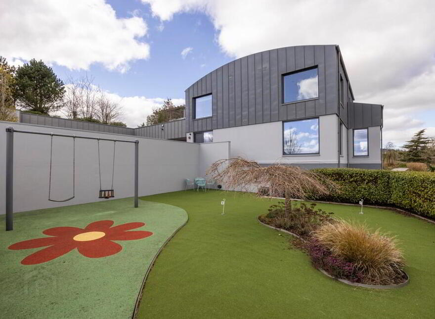 Robinsview, 94a Monlough Road, Saintfield, Ballynahinch, BT24 7HN