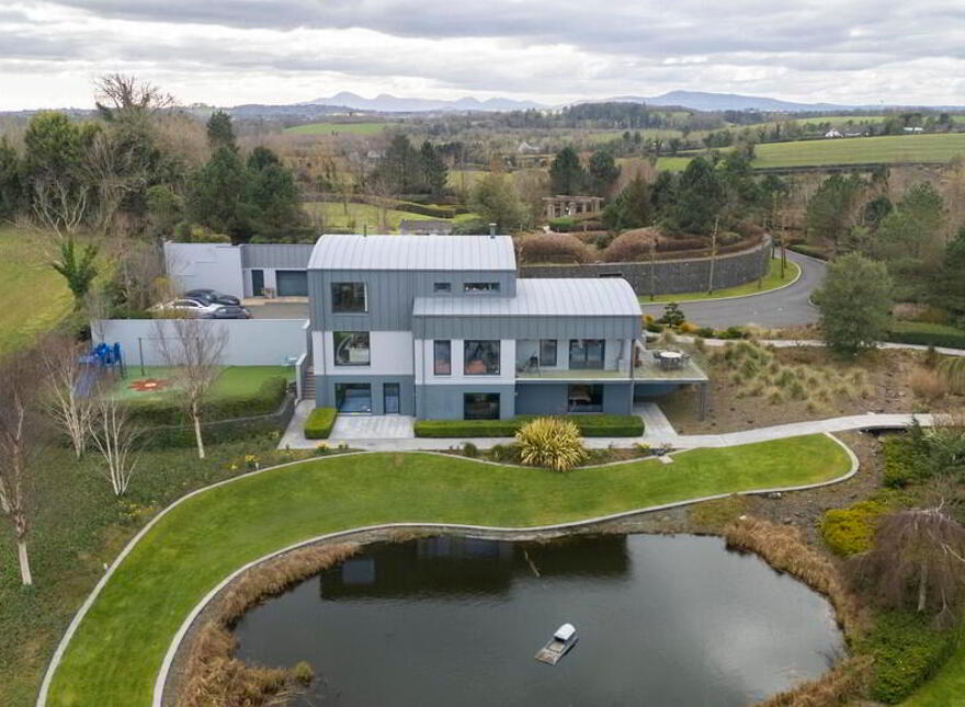 Robinsview, 94a Monlough Road, Saintfield, Ballynahinch, BT24 7HN