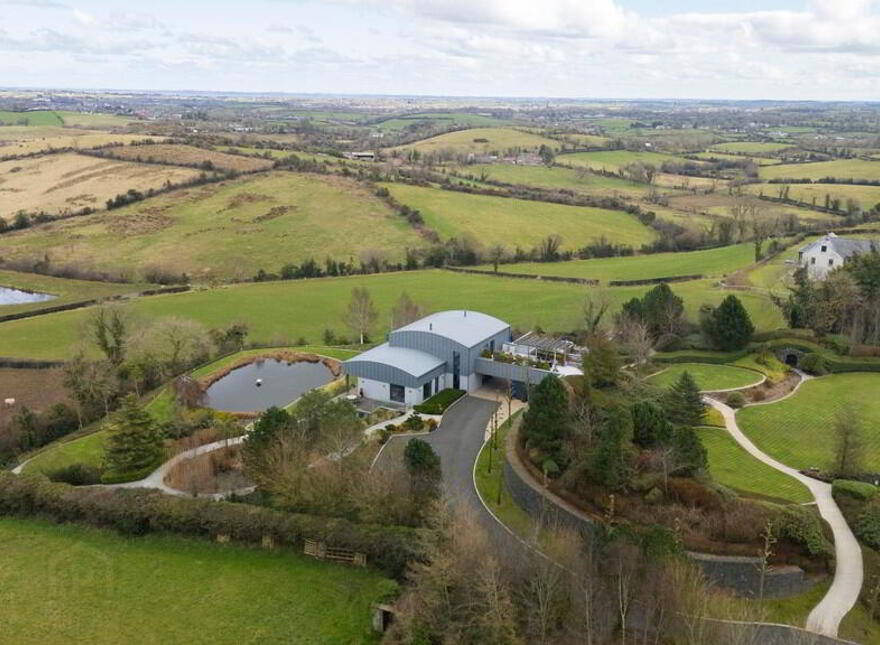 Robinsview, 94a Monlough Road, Saintfield, Ballynahinch, BT24 7HN