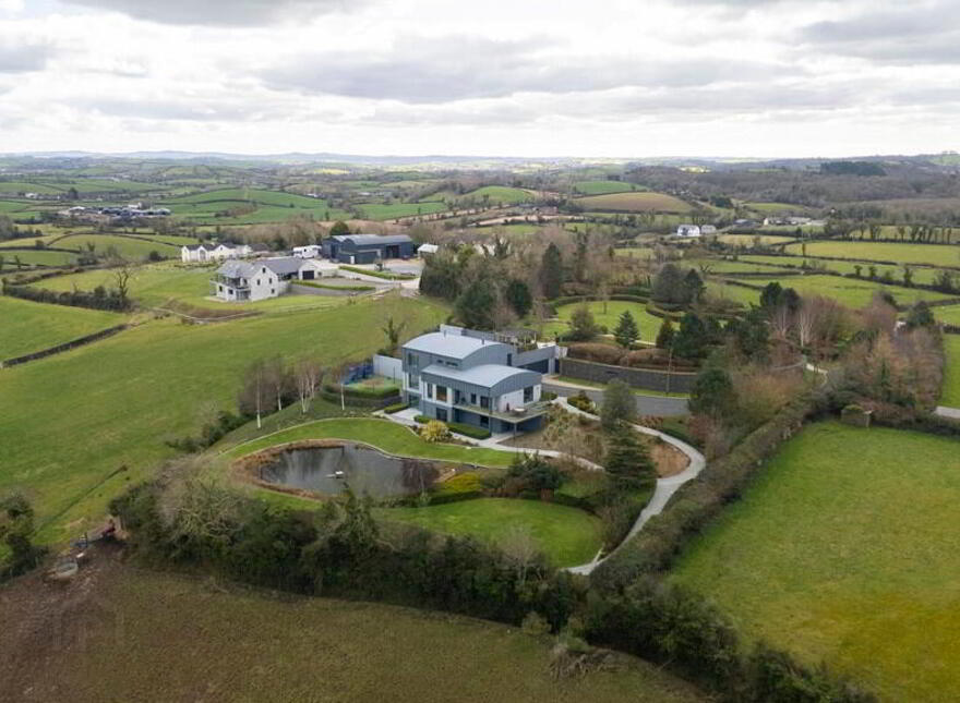 Robinsview, 94a Monlough Road, Saintfield, Ballynahinch, BT24 7HN