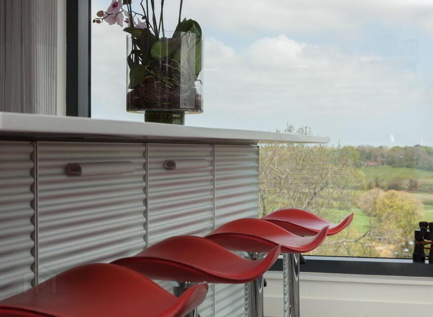 Robinsview, 94a Monlough Road, Saintfield, Ballynahinch, BT24 7HN