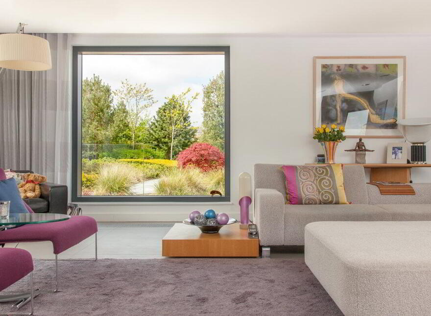Robinsview, 94a Monlough Road, Saintfield, Ballynahinch, BT24 7HN