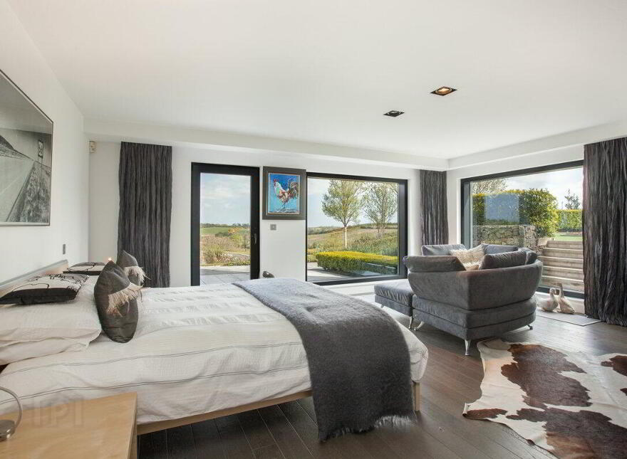 Robinsview, 94a Monlough Road, Saintfield, Ballynahinch, BT24 7HN