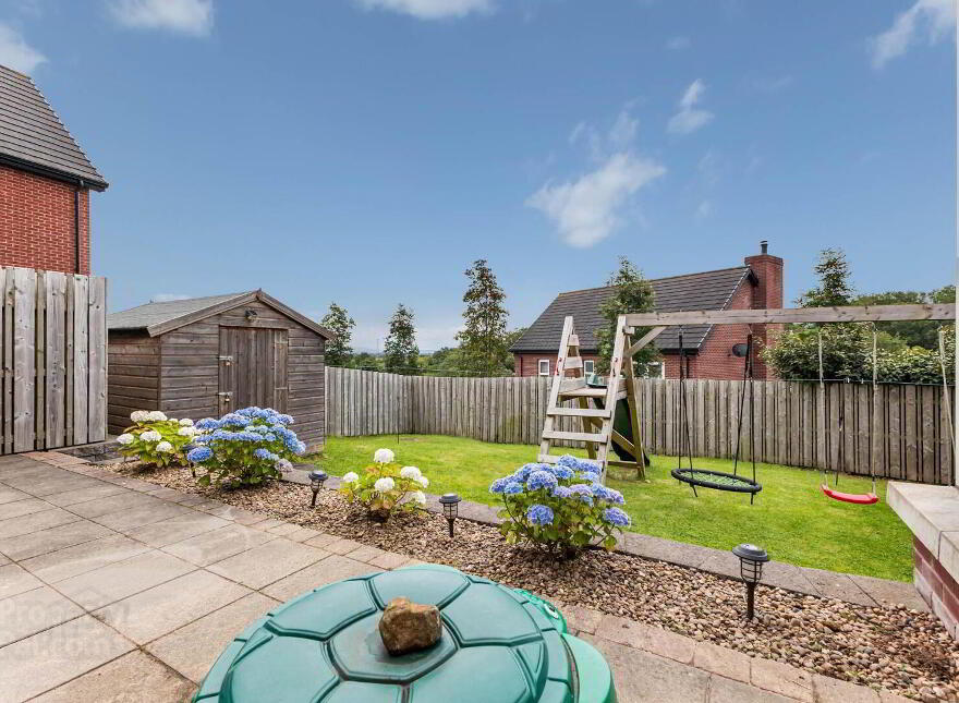 54 Fairfields Glen, Lisburn, BT28 3QL