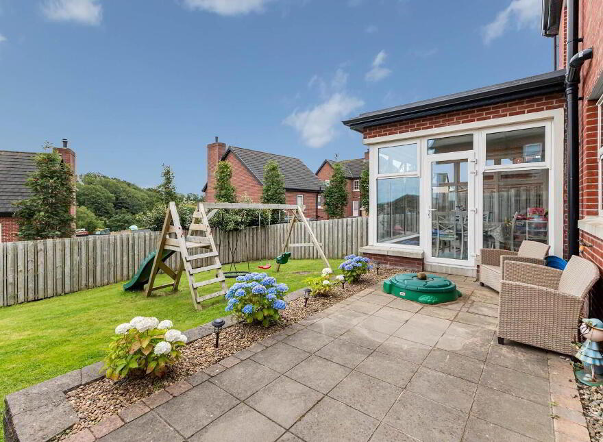 54 Fairfields Glen, Lisburn, BT28 3QL