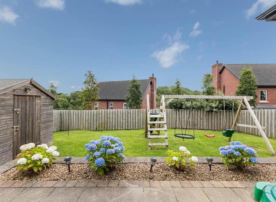 54 Fairfields Glen, Lisburn, BT28 3QL