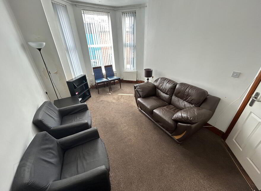 Flat 2, 5 Ashley Avenue, Belfast, BT9 7BN