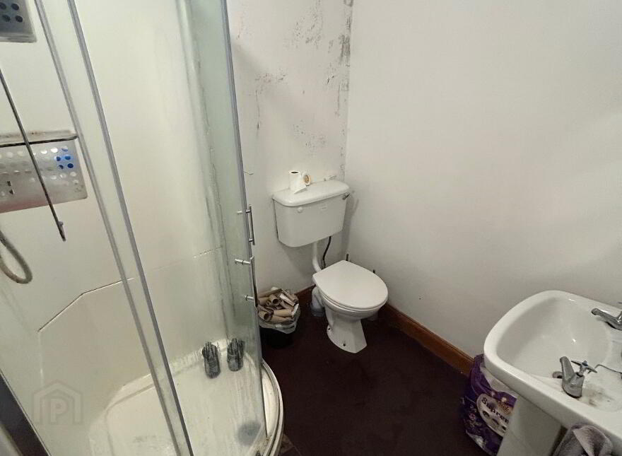 Flat 2, 5 Ashley Avenue, Belfast, BT9 7BN