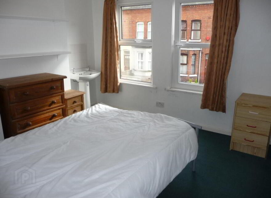 123 Dunluce Avenue, Belfast, BT9 7AX