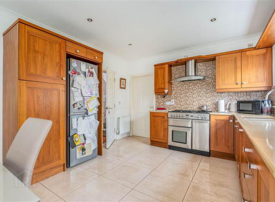 9 Knowehead Hill, Broughshane, BT43 7PD