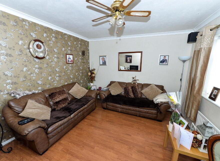 28 Connsbrook Park, Belfast, BT4 1NF