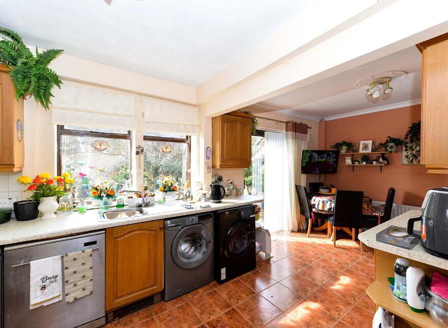28 Connsbrook Park, Belfast, BT4 1NF