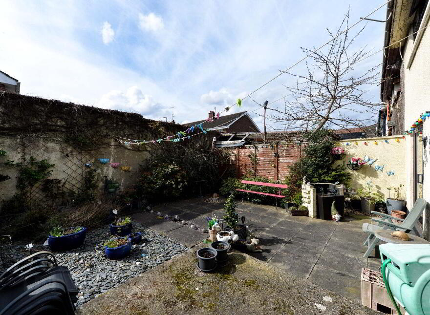 28 Connsbrook Park, Belfast, BT4 1NF