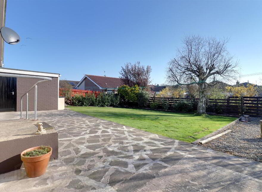 1 Stratheden Heights, Newtownards, BT23 8TD