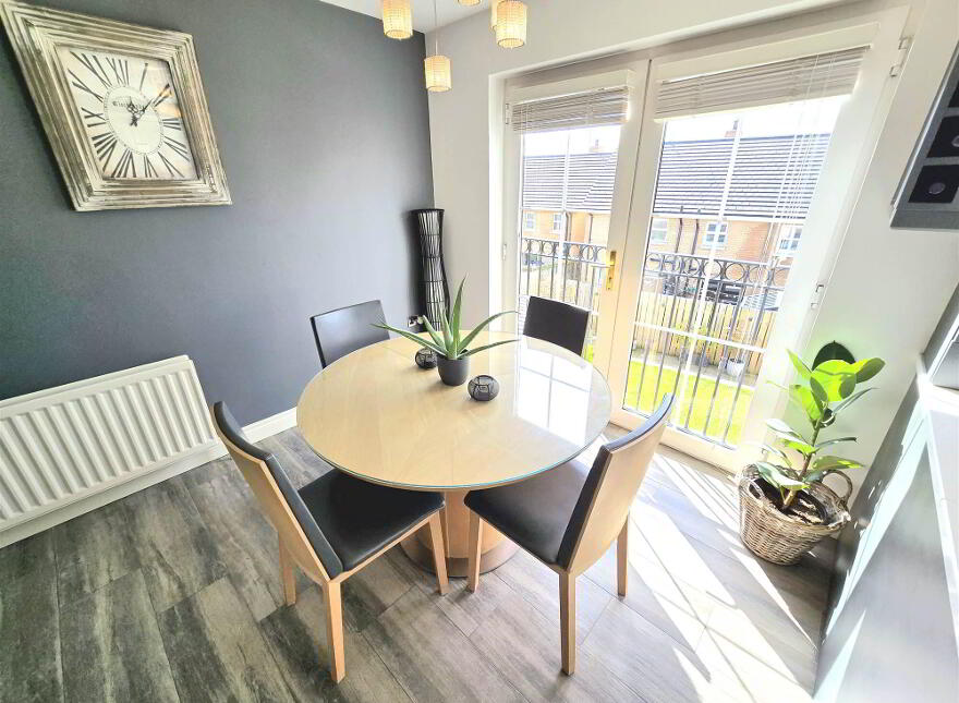 25 Mornington Avenue, Lisburn, BT28 2WP
