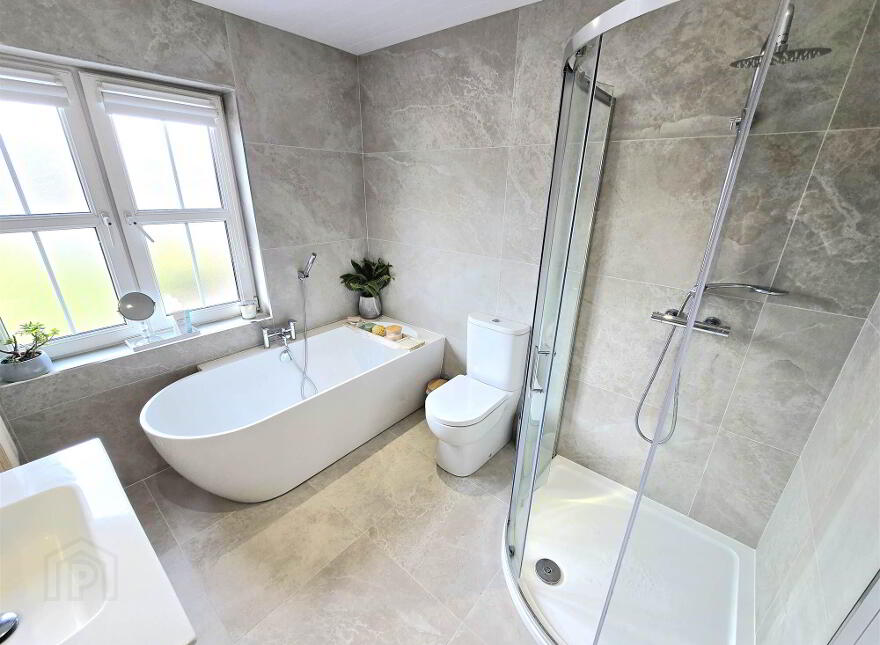 25 Mornington Avenue, Lisburn, BT28 2WP