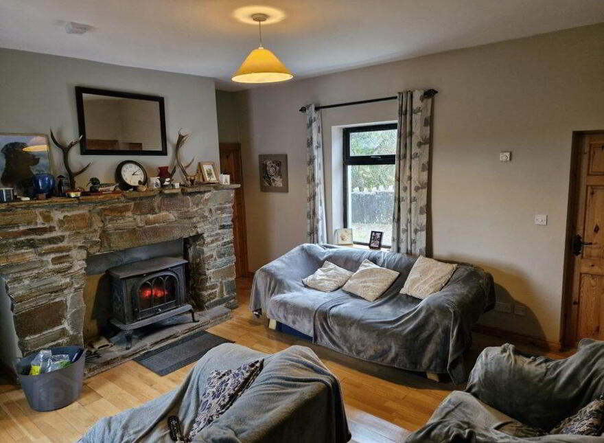Emlaghmore, Ballynahinch, H71VY94