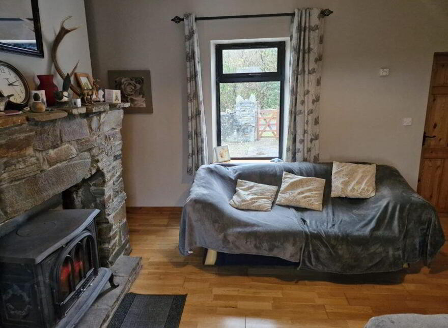 Emlaghmore, Ballynahinch, H71VY94