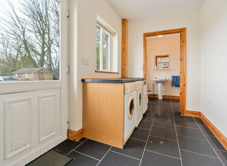 Gneeves, Mallow, Lombardstown