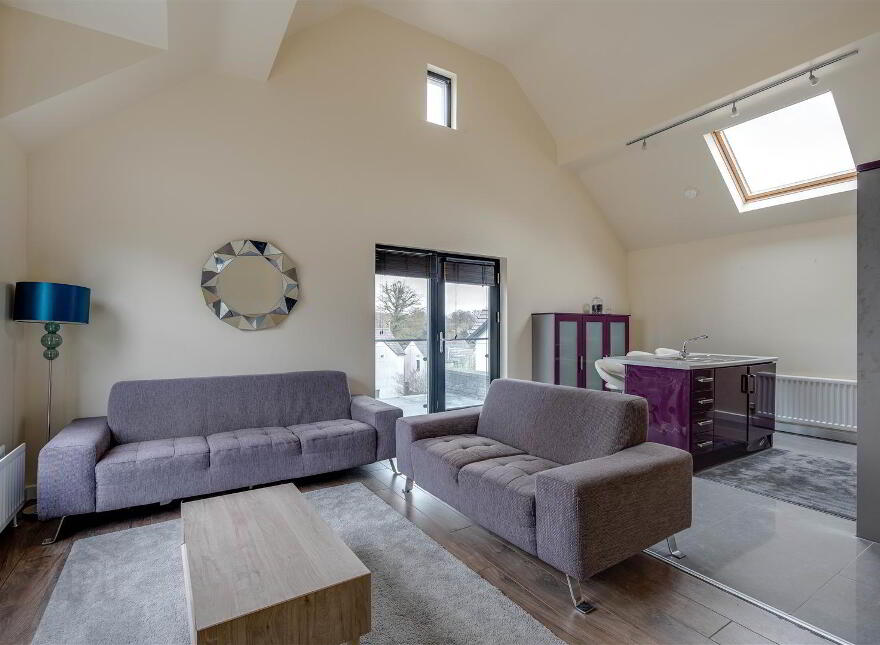 Apt 3, 2-6 Birch Lane, Saintfield, BT24 7FP