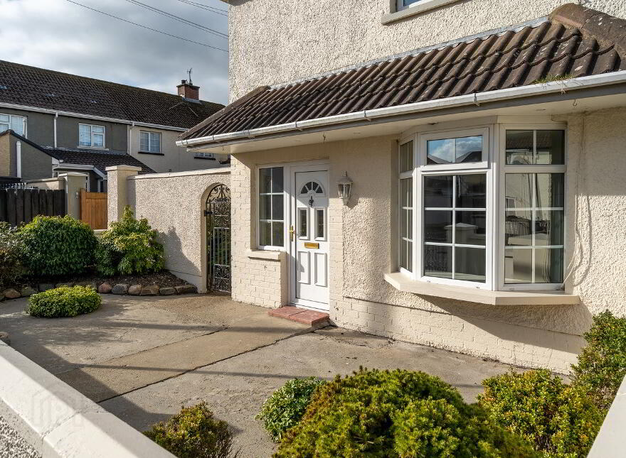8 Pearse Gardens, Strabane, BT82 9AS