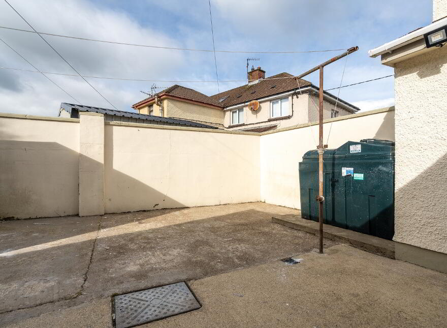 8 Pearse Gardens, Strabane, BT82 9AS