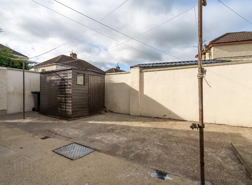 8 Pearse Gardens, Strabane, BT82 9AS