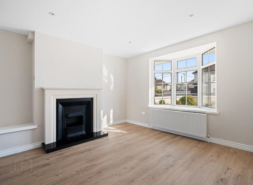 8 Pearse Gardens, Strabane, BT82 9AS
