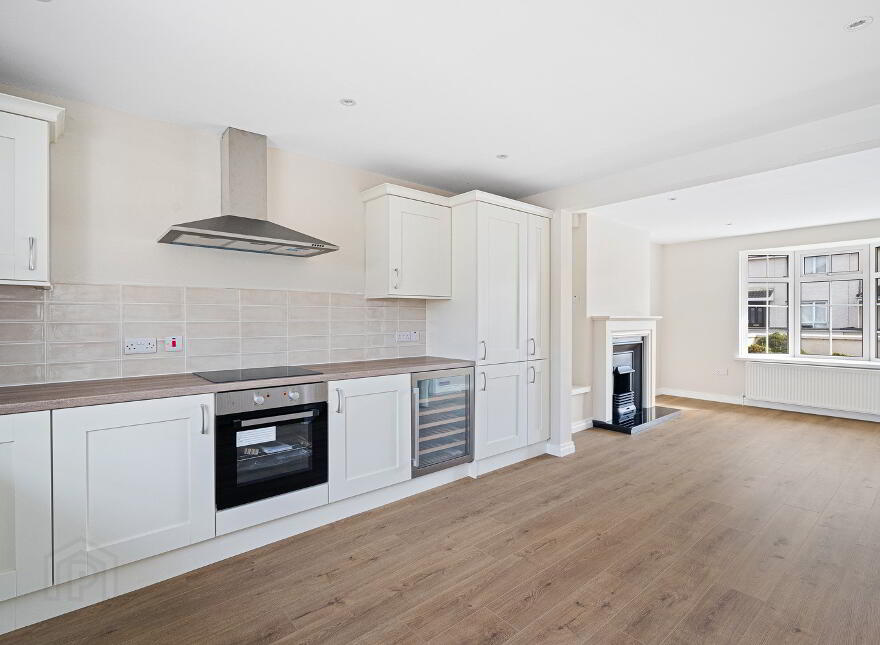 8 Pearse Gardens, Strabane, BT82 9AS