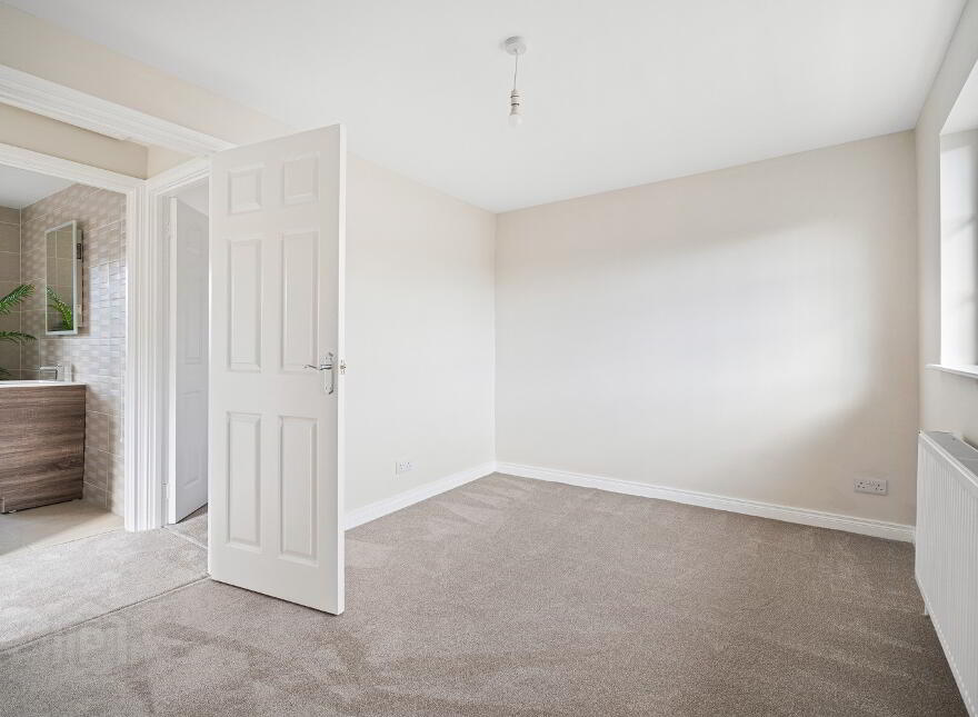 8 Pearse Gardens, Strabane, BT82 9AS