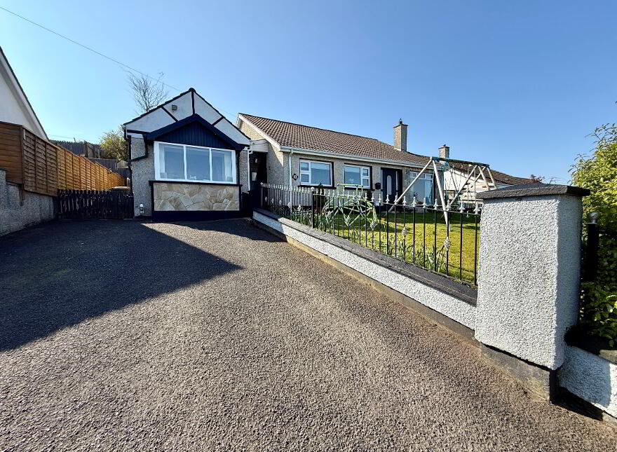 10 Iveagh Park, Greysteel, Derry, BT47 3DD