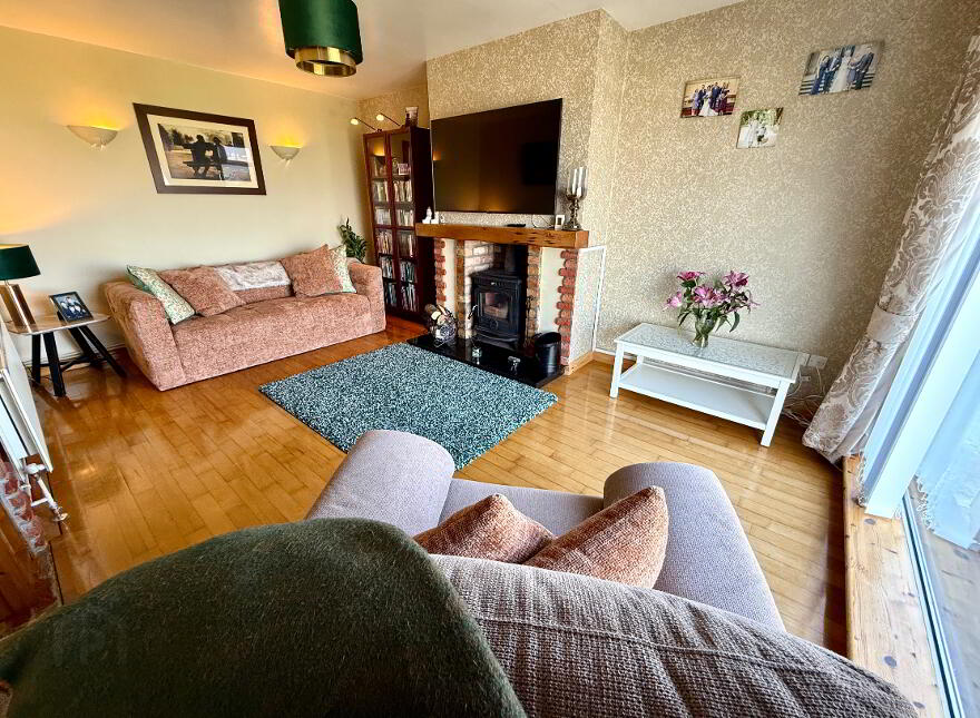 10 Iveagh Park, Greysteel, Derry, BT47 3DD