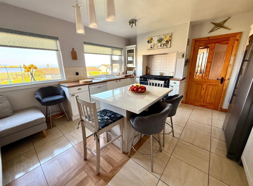 10 Iveagh Park, Greysteel, Derry, BT47 3DD