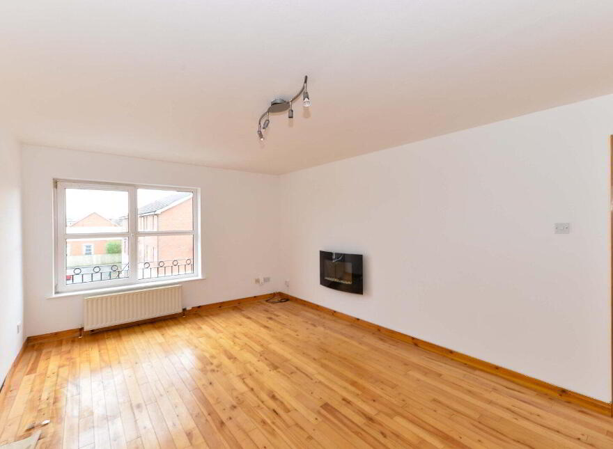 49 Langtry Court, Belfast, BT5 4DN