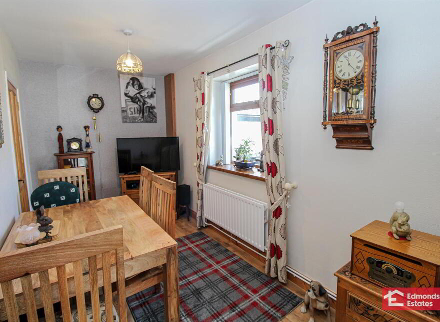 30 Craigs Road, Cullybackey, Ballymena, BT42 1PF