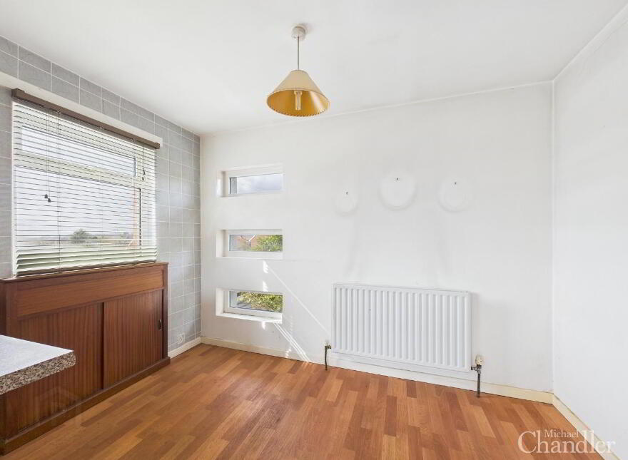 3 Myrtledene Road, Belfast, BT8 6GQ