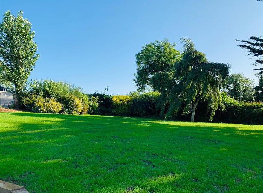 118 Monlough Road, Saintfield, BT24 7EU