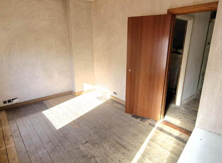 73 Bonds Street, Londonderry, BT47 6EF