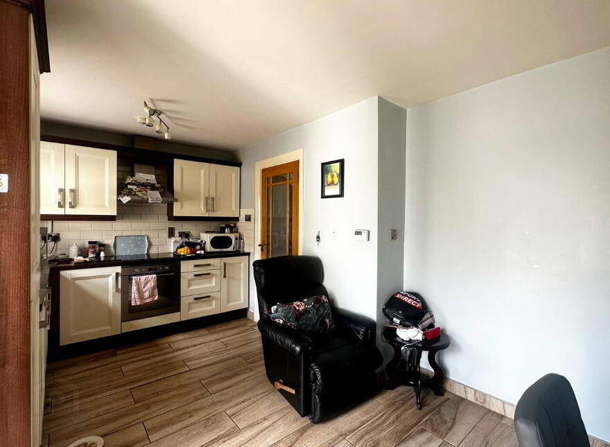 10 Mellowes Crescent, Finglas, Dublin, D11E9A2