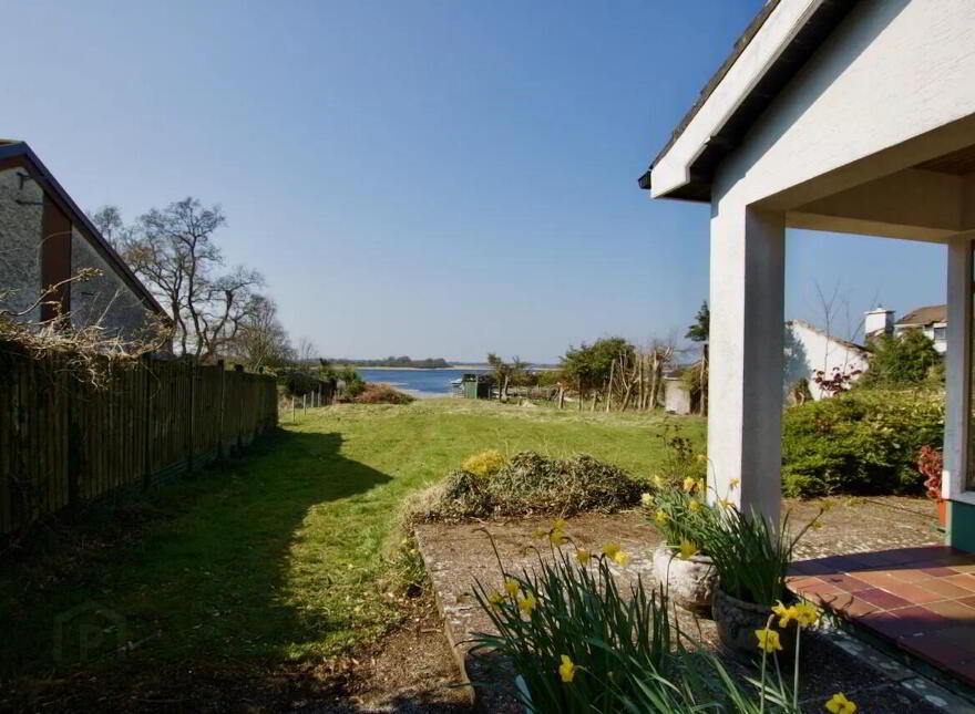 Ballykeeran Beg, Athlone, N37VR82