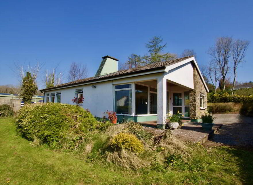 Ballykeeran Beg, Athlone, N37VR82