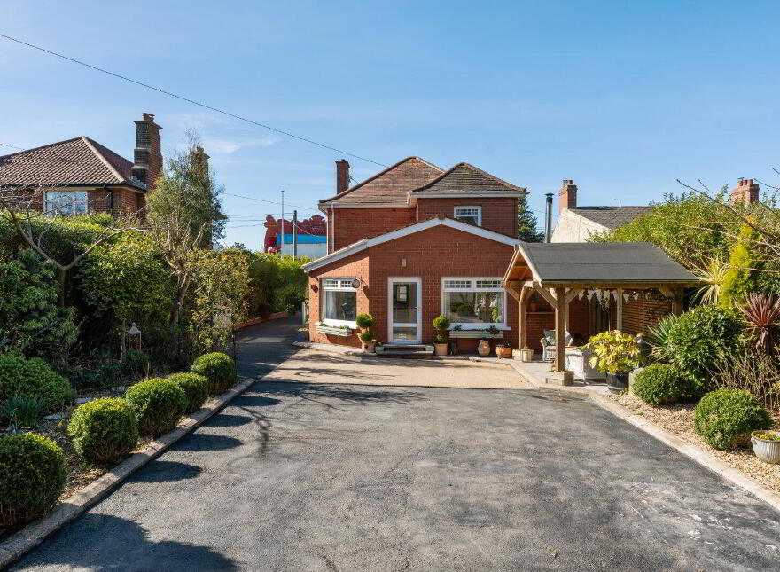 614 Saintfield Road, Carryduff, Belfast, BT8 8BL