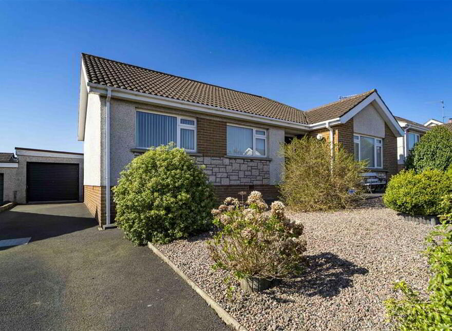 3 Richmond Park, Lisburn, BT28 2DH