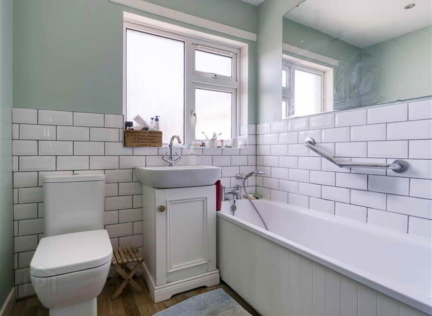 3 Richmond Park, Lisburn, BT28 2DH