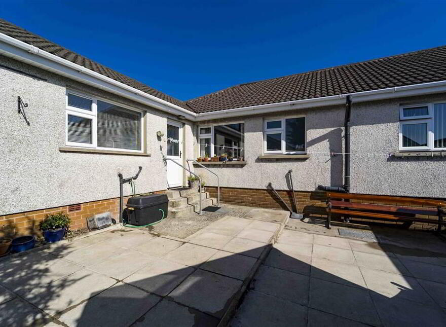 3 Richmond Park, Lisburn, BT28 2DH