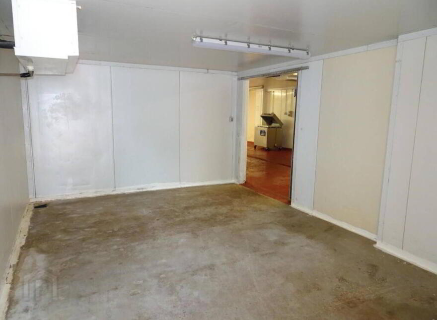 2 Blackstick Road, Enniskillen, BT74 4EB