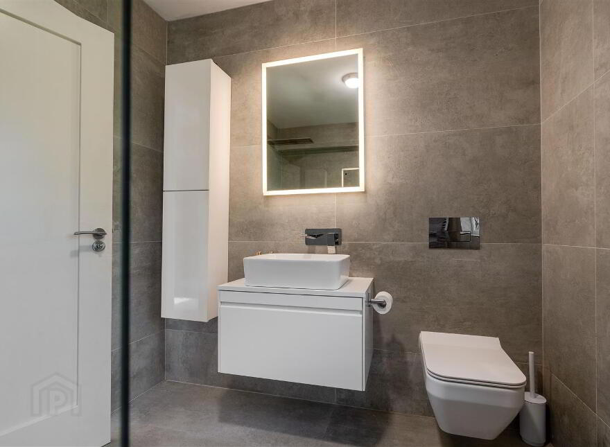 23 Downpatrick Road, Crossgar, BT30 9EQ