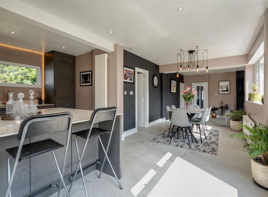 23 Downpatrick Road, Crossgar, BT30 9EQ
