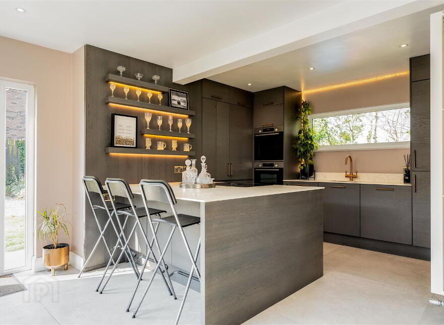 23 Downpatrick Road, Crossgar, BT30 9EQ